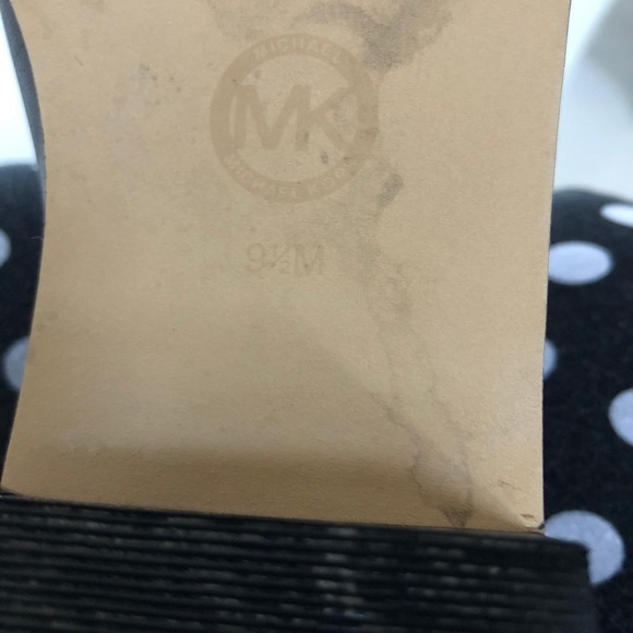 Michael Kors boots size 39 1/2 (9 1/2) - Picture 2 of 3